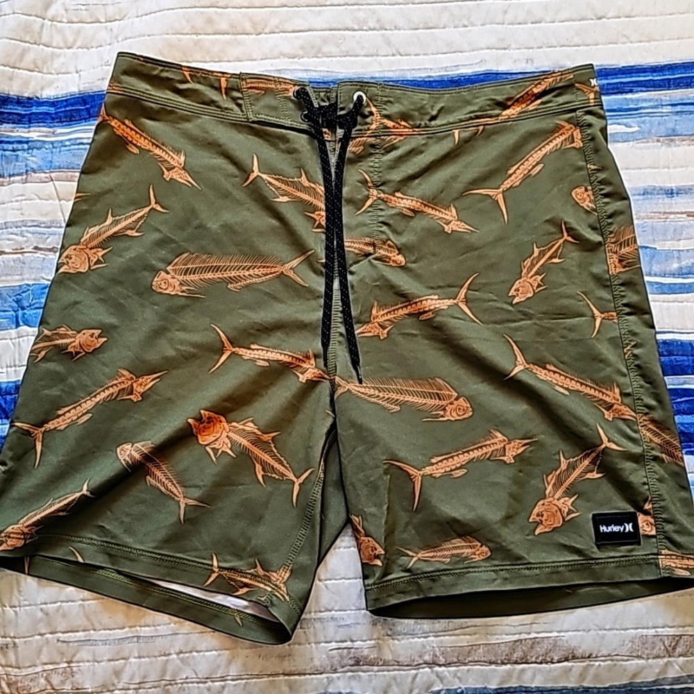 PHANTOM Hurley boardshorts size 33 mens